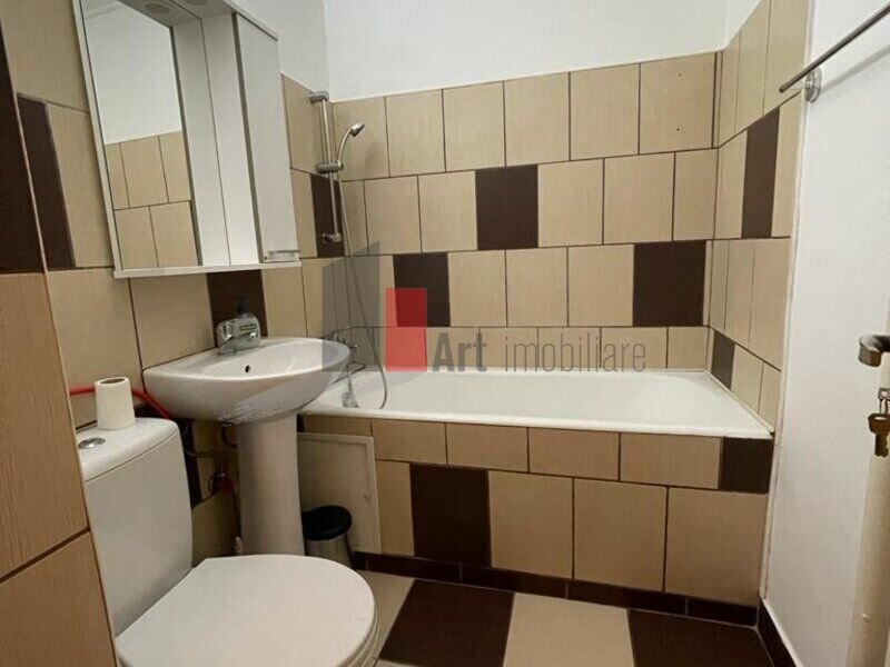 Huedin, vanzare apartament 2 camere.