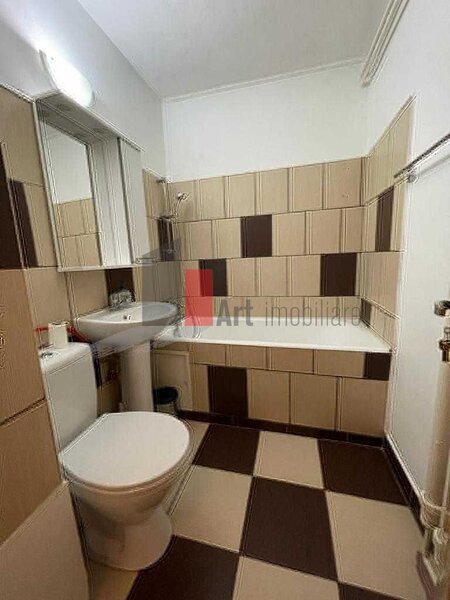 Huedin, vanzare apartament 2 camere.